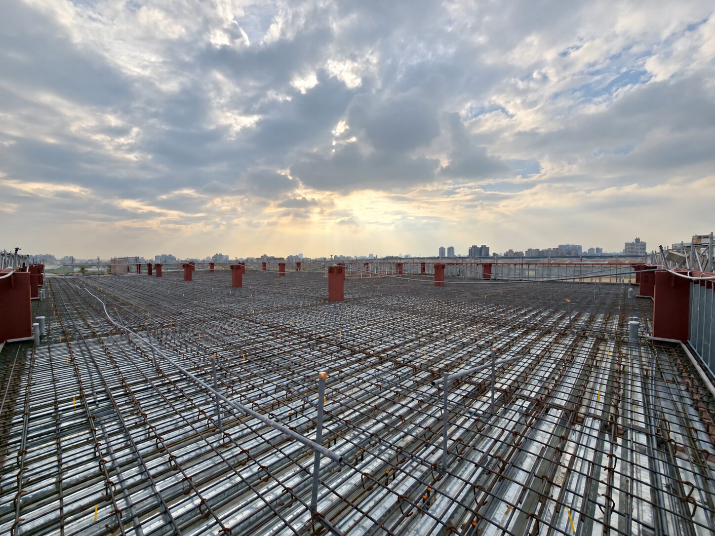 台中太平運動場館新建工程-鋼構主體與樓板
